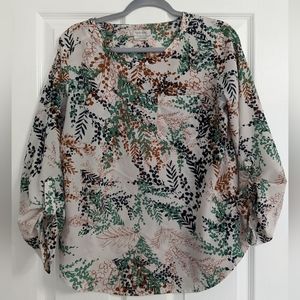 Van Heusen Top - Size Medium